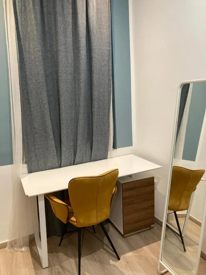 Roland Apartment Downtown - Korut Budapest